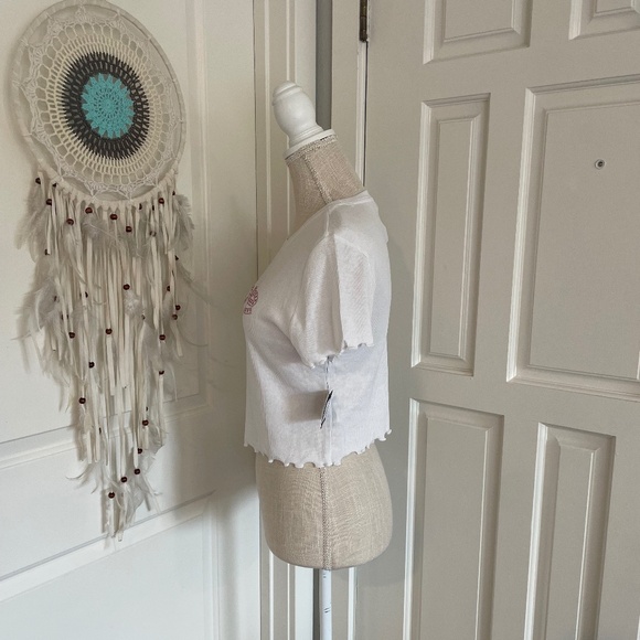 Bebe NWT Y2K White Logo Pink Stone Ribbed Scoop Neck Crop Top, Size S - Picture 4 of 13